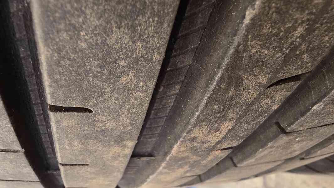 Letní sada Goodyear 245/45/18 2x7mm 2x6mm - foto 7