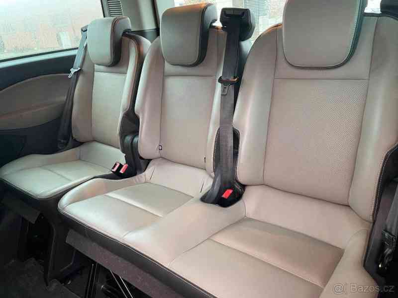 Ford Tourneo Custom 2,2   TDCi 8 místný - foto 6