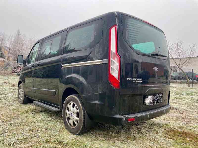 Ford Tourneo Custom 2,2   TDCi 8 místný - foto 4