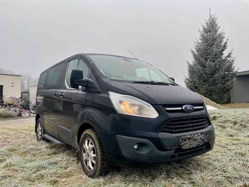 Ford Tourneo Custom 2,2   TDCi 8 místný - foto 1