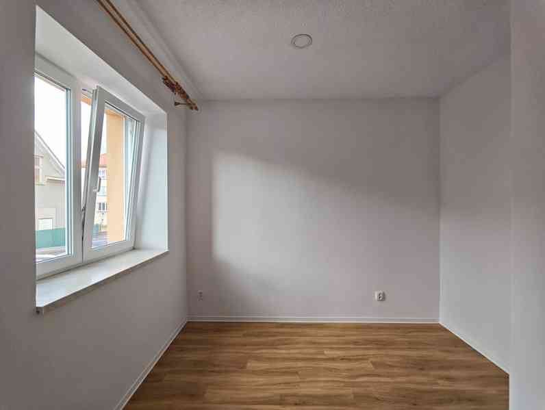 Pronájem bytu 2+kk 42 m², Skuteč - foto 3