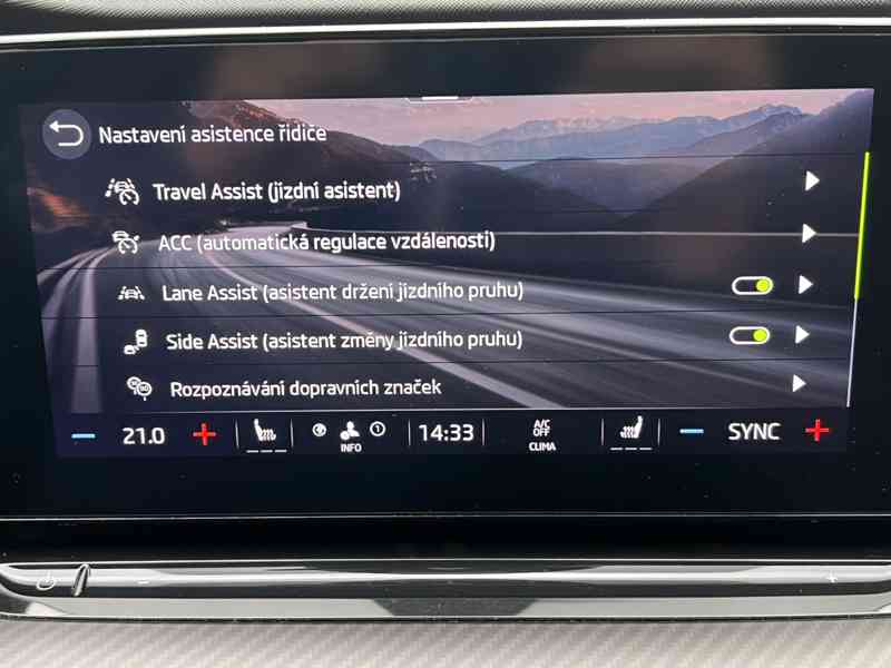 Vyjímečná Škoda Octavia RS 2,0 TDI-147kW, speciální lakování - foto 33
