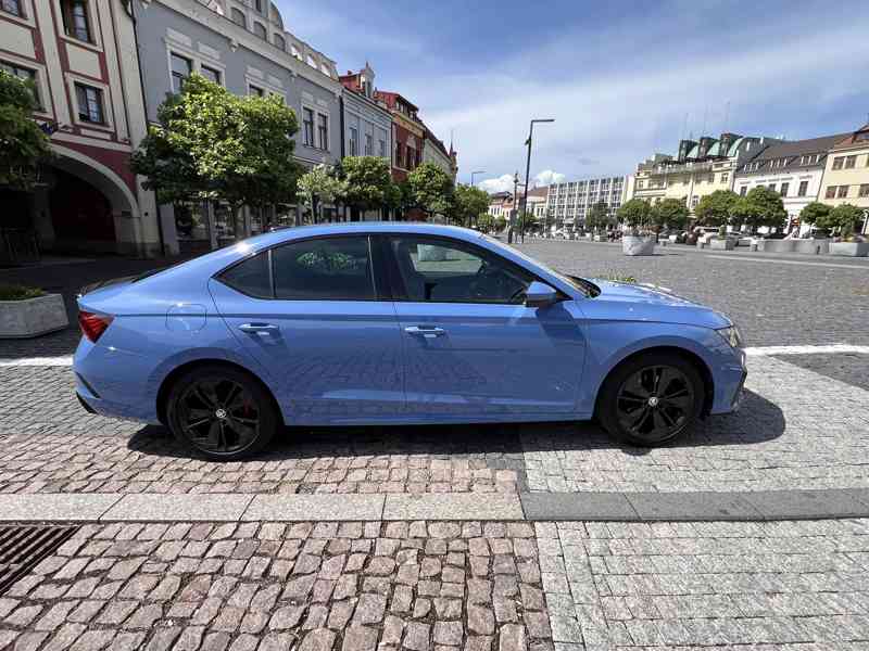 Vyjímečná Škoda Octavia RS 2,0 TDI-147kW, speciální lakování - foto 18