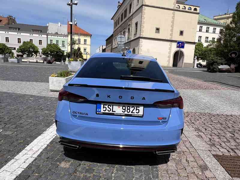 Vyjímečná Škoda Octavia RS 2,0 TDI-147kW, speciální lakování - foto 20