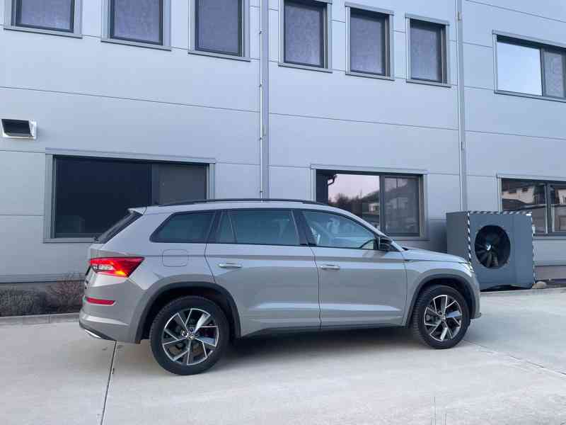 Škoda Kodiaq 2.0 TDI 140kW Sportline 4x4 DSG – panorama - foto 2