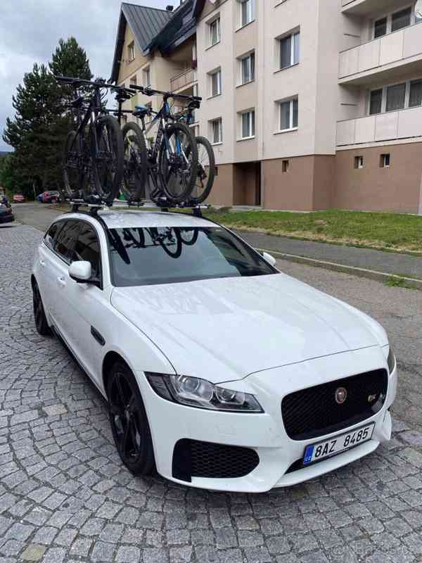 Jaguar XF 3,0   S 30d sportbrake - foto 5