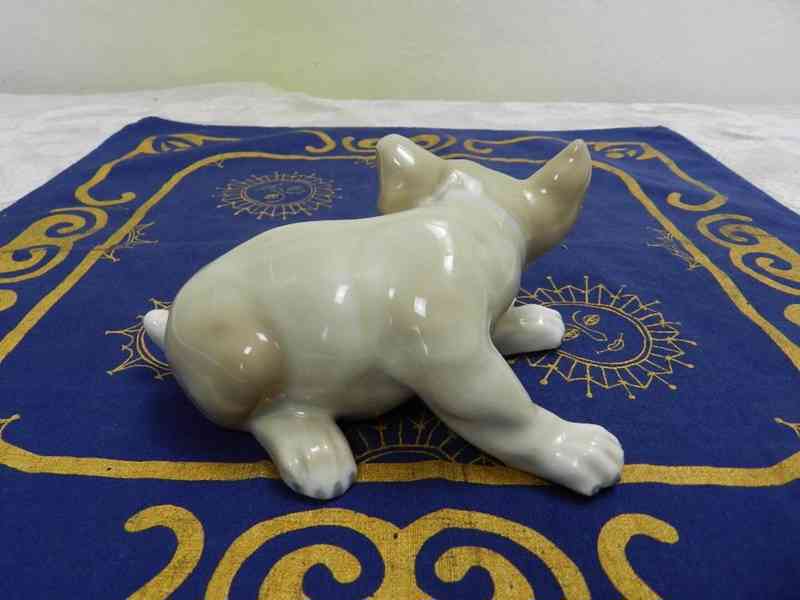 Krásná stará porcelánová plastika Pes Buldoček Eichwald Dubí - foto 5