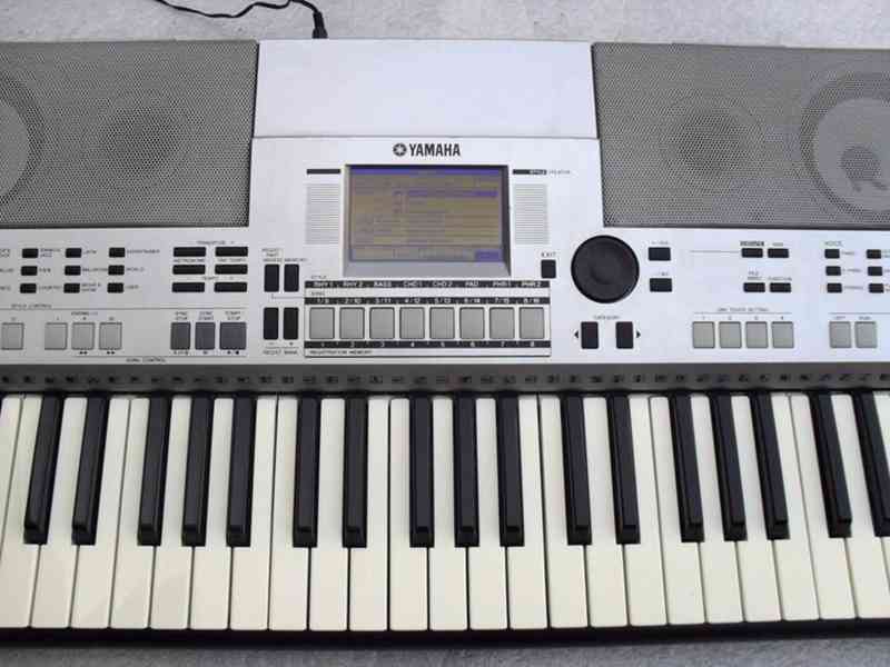 Yamaha PSR S550 - foto 3