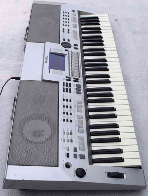 Yamaha PSR S550 - foto 6