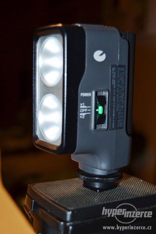 Halogenové světlo pro kamery Sony HVL-20DW2 - foto 3