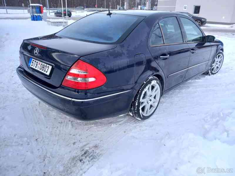 Mercedes-Benz Třídy E 320	 - foto 9