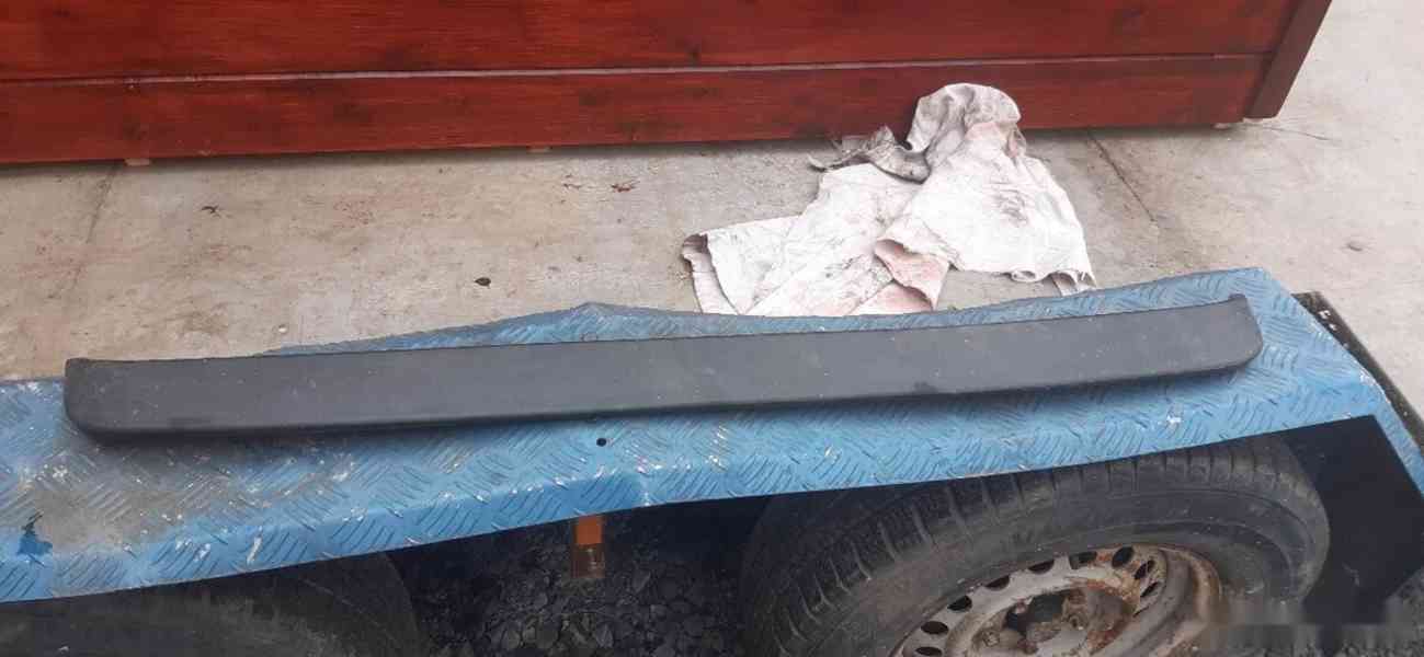 Bmw E30 Touring zadní spoiler 1947126 - foto 2