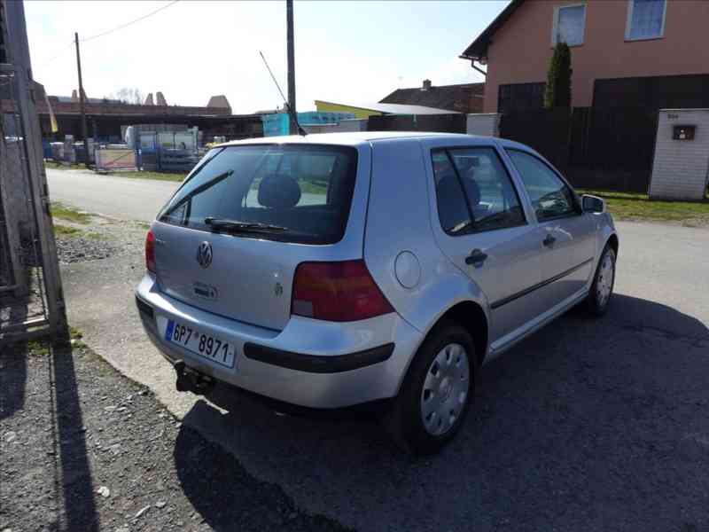 Volkswagen Golf 1,9 TDI KLIMA, TAŽNÉ - foto 3