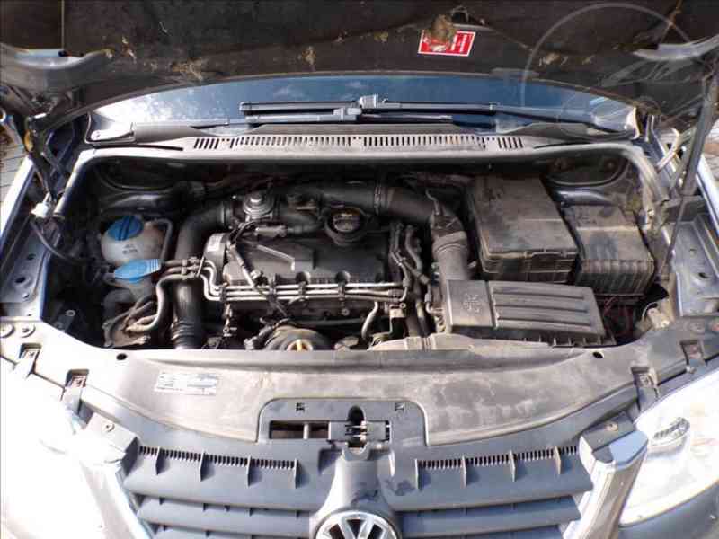 Volkswagen Touran 1,9 TDI TAŽ.ZAŘ.,NAVIGACE - foto 13