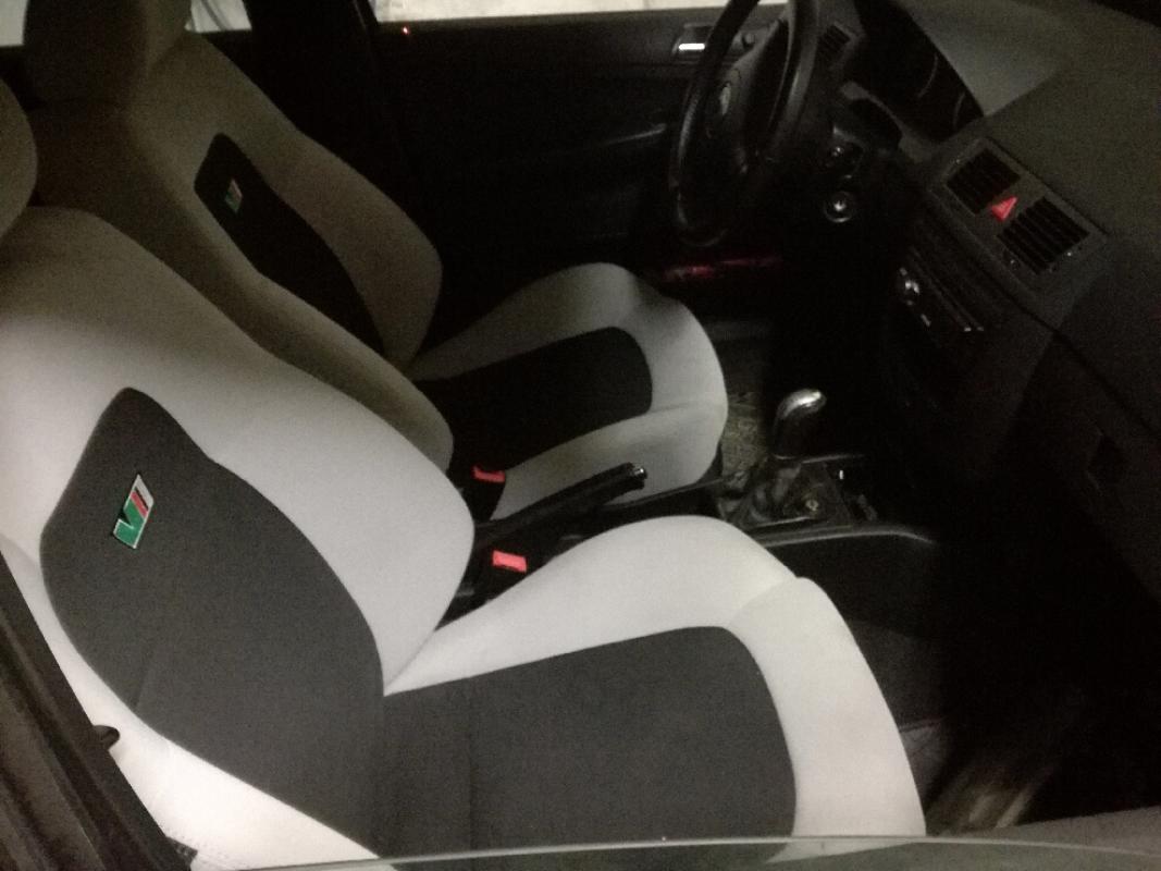 Škoda Fabia RS 1,9 TDi, 128kW, rok 2006 - foto 1