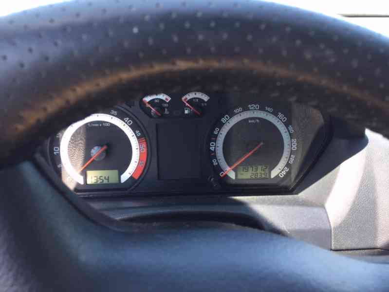 Škoda Fabia RS 1,9 TDi, 128kW, rok 2006 - foto 4