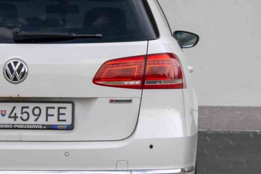Volkswagen Passat Variant 2.0 TDI BMT 170k Highline 4MOTION - foto 9