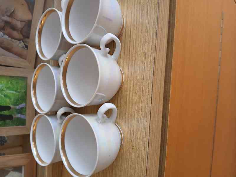 Porcelánová čajová souprava - foto 3