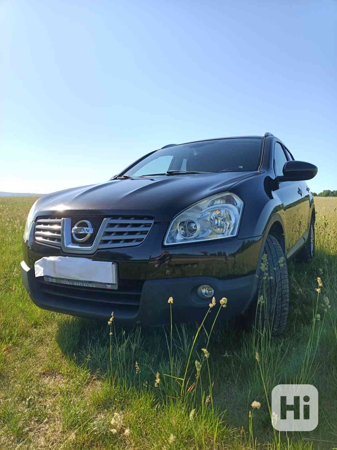 NISSAN QASHQAI 2,0 BENZIN , 4x4 , PANORAMA - foto 1