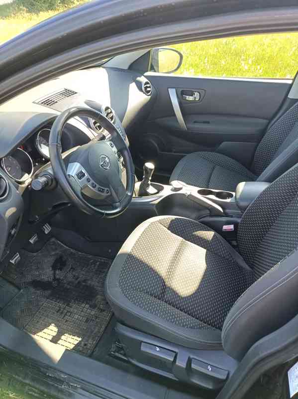 NISSAN QASHQAI 2,0 BENZIN , 4x4 , PANORAMA - foto 14
