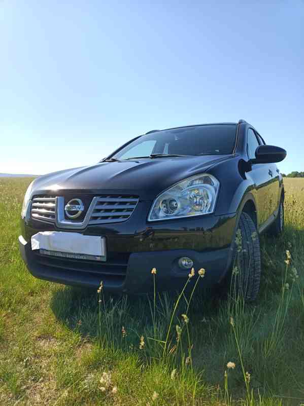 NISSAN QASHQAI 2,0 BENZIN , 4x4 , PANORAMA - foto 1