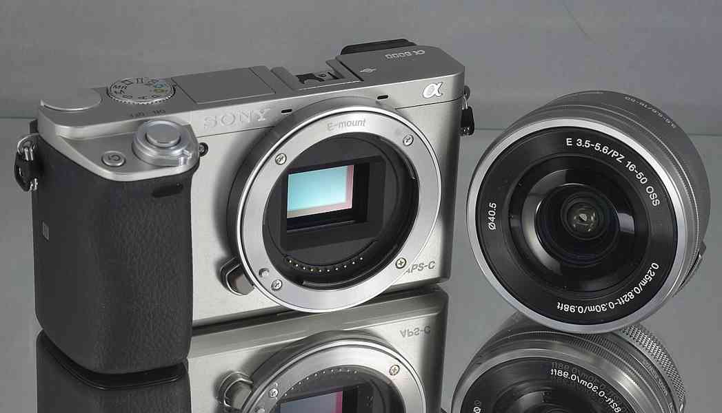 Sony A6000Y+2x objektiv*24 Mp*Full HDV*WIFI*500Exp - foto 4