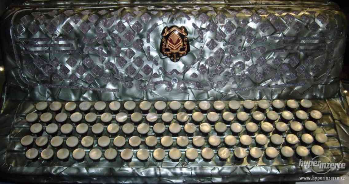 Scandalli knoflíkový akordeon - foto 10