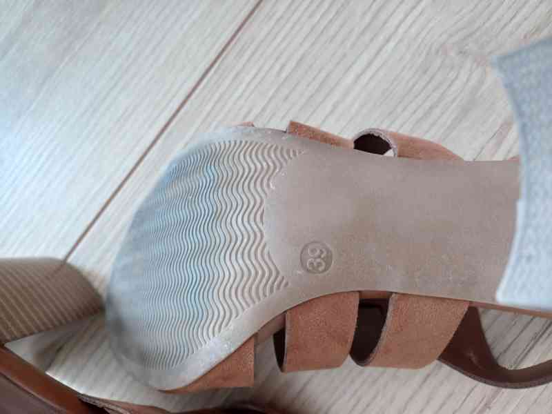 Dámské páskové letní boty - foto 2