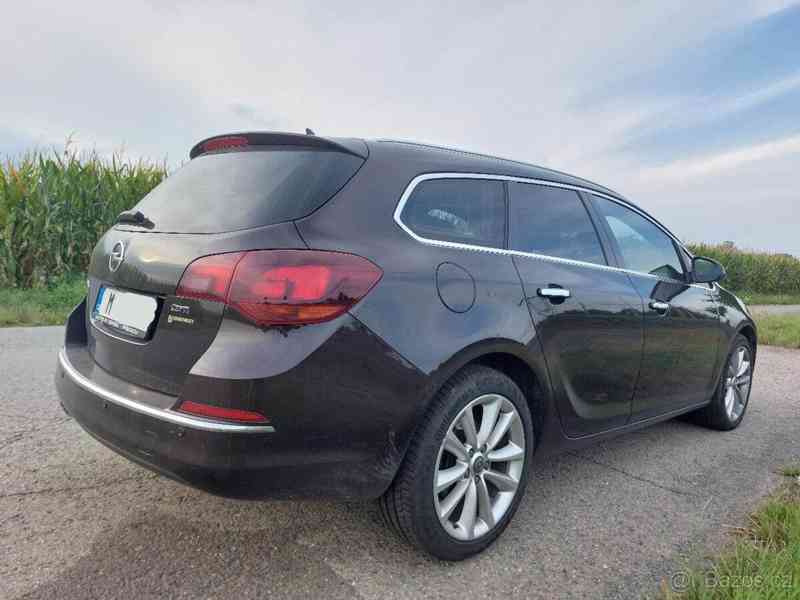 Opel Astra 2,0   CDTI 121kW bixenon, kombi - foto 6