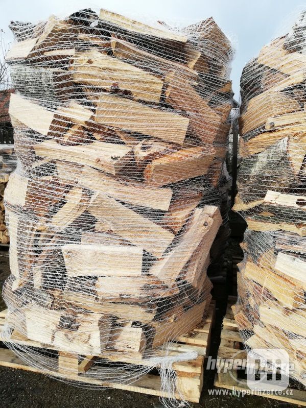 Palivové dřevo naštípané, sypané, v PACKFIX síti - foto 1