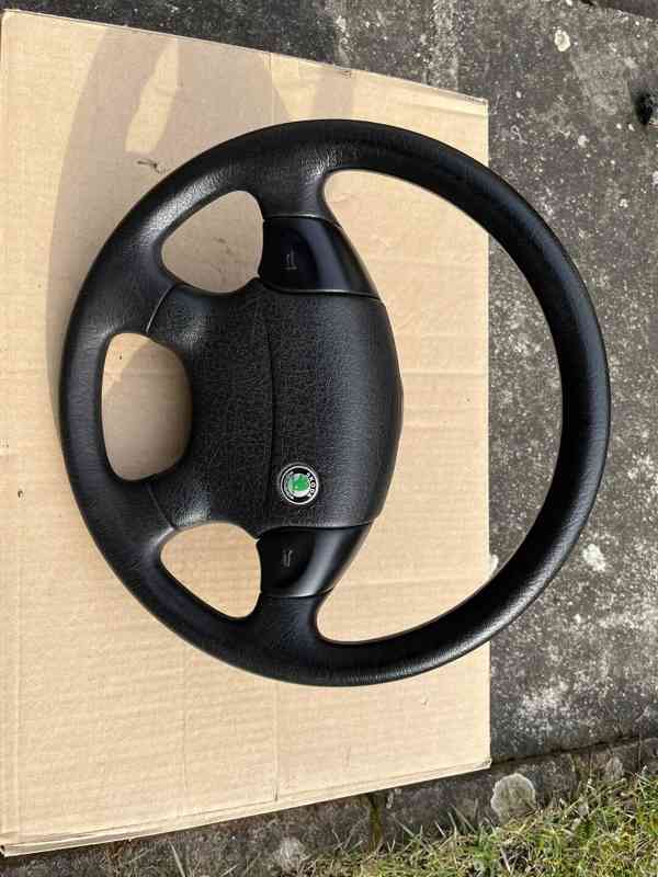 Čtyřramenný volant Škoda FELICIA - foto 4