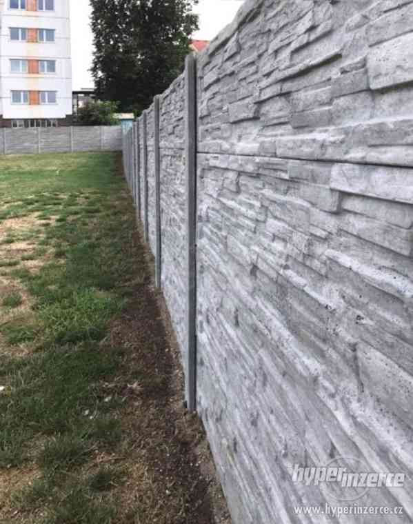Betonový plot - vzor břidlice - foto 4