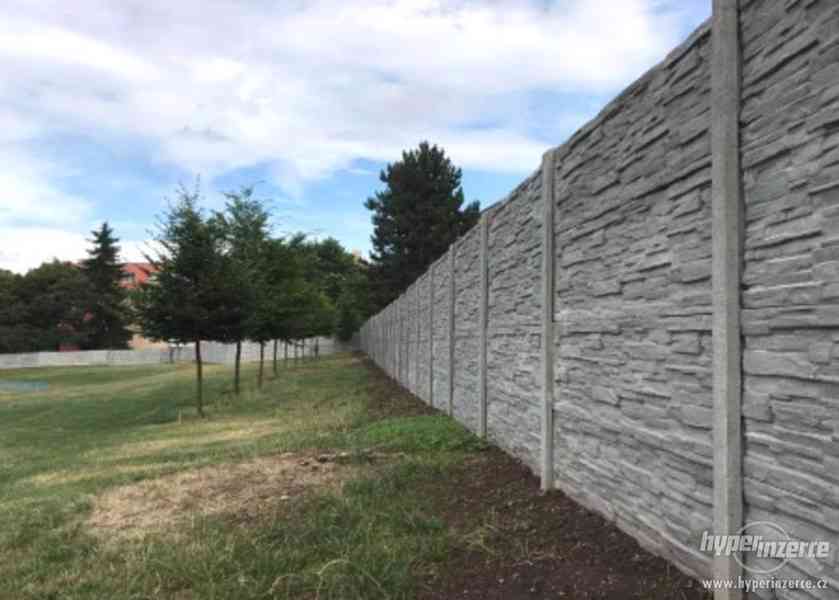 Betonový plot - vzor břidlice - foto 5