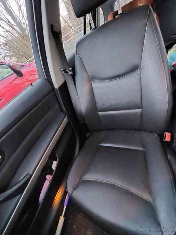 BMW Řada 3 2,0   320d touring - foto 13