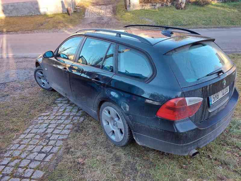 BMW Řada 3 2,0   320d touring - foto 12