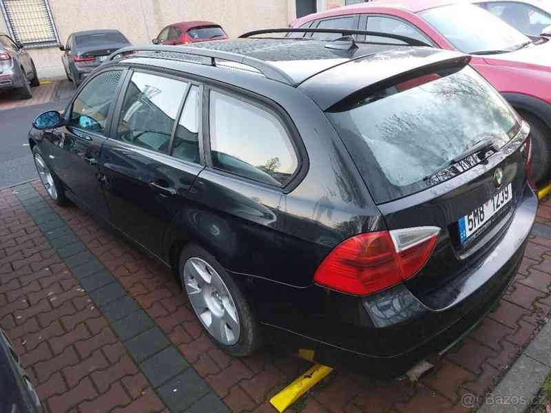 BMW Řada 3 2,0   320d touring - foto 9