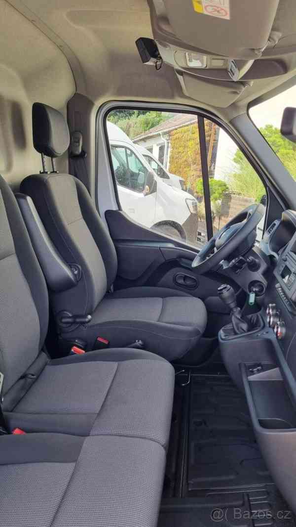 Renault Master 2,3 dCi 132 kW, 6 987 km - foto 8