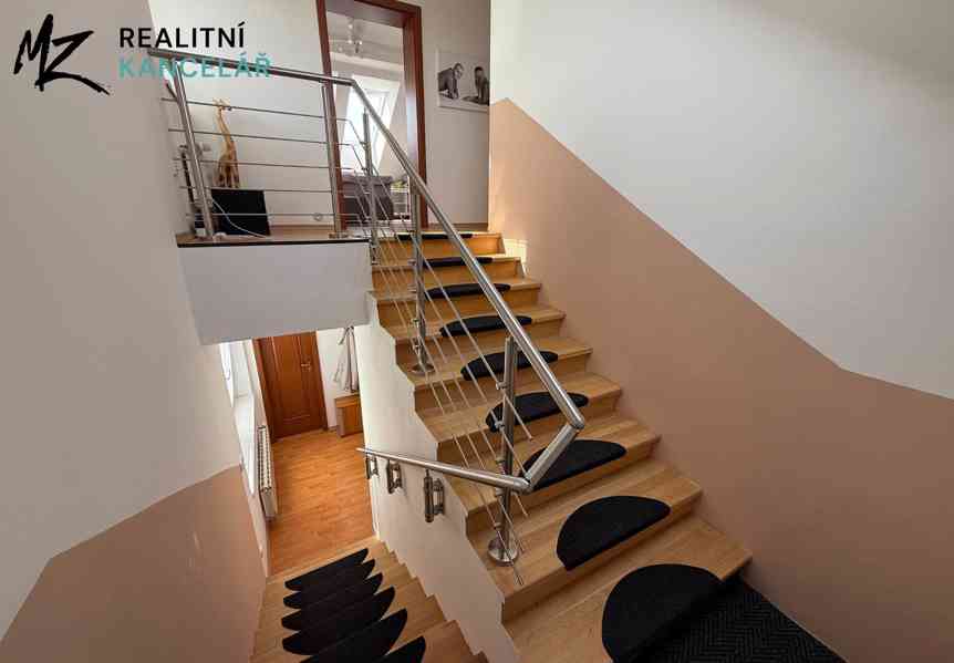 Prodej vícegeneračního domu 350 m², pozemek 780 m² - foto 16