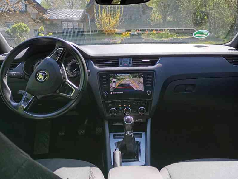 Škoda Octavia  - foto 7
