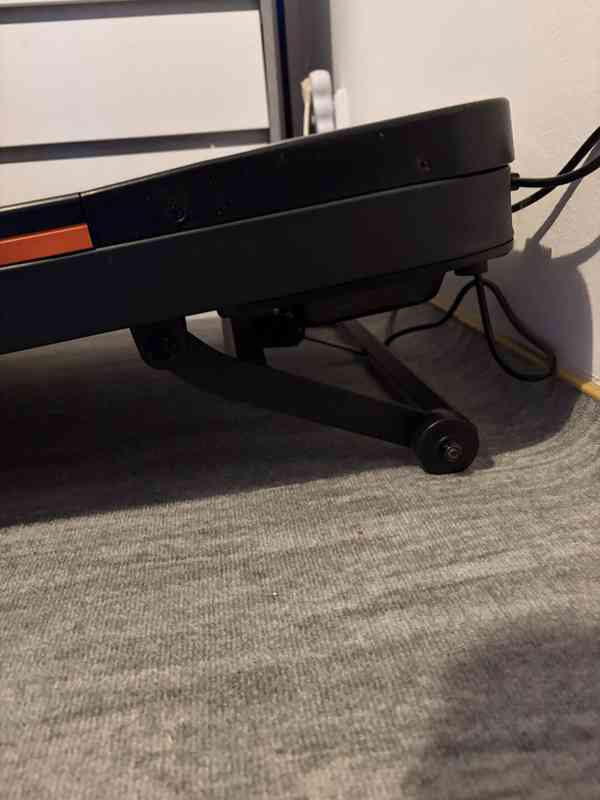 Chodící pás MERACH T25 s automatickým sklonem - foto 2