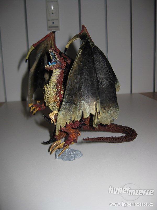 Figurka drak McFarlane - Eternal Dragon Windgard - foto 1
