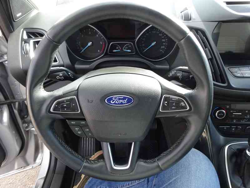 Ford Kuga 2.0 TDCI 4x4 r.v.2019 1.Maj.serv.kníž.ČR  - foto 11