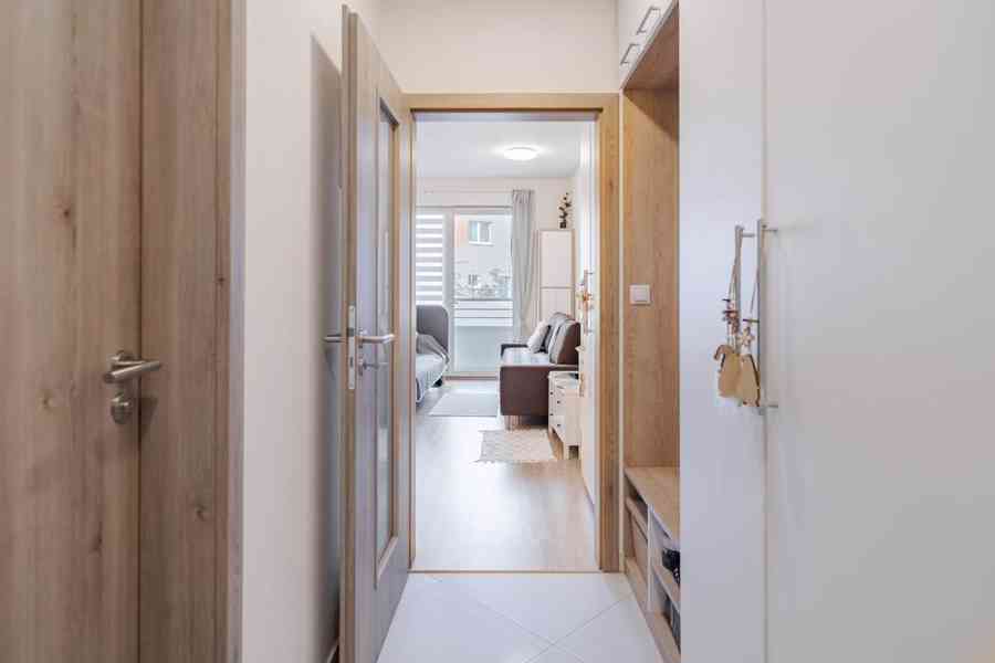 Prodej bytu 1+kk Novgorodská / Petrohradská Praha Vršovice - foto 2