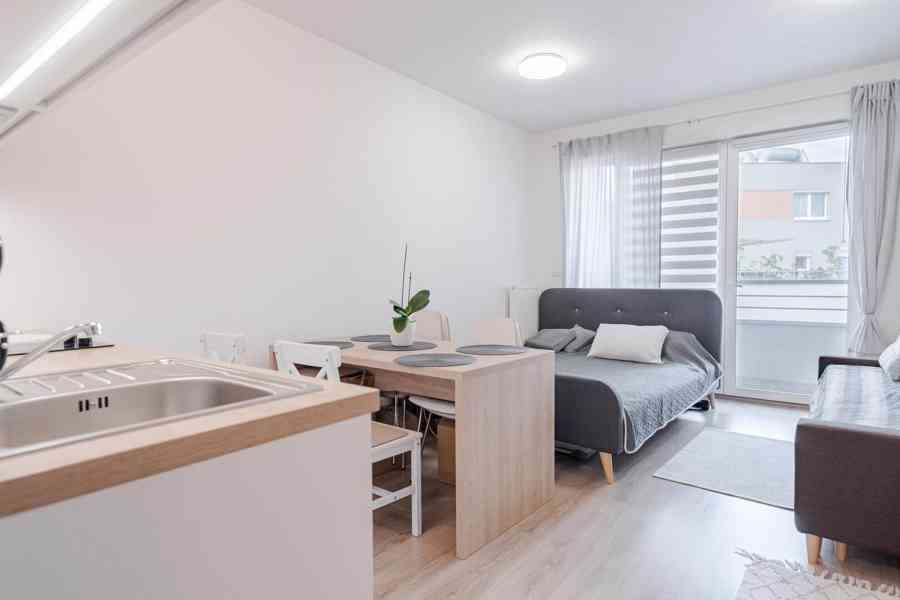 Prodej bytu 1+kk Novgorodská / Petrohradská Praha Vršovice - foto 10