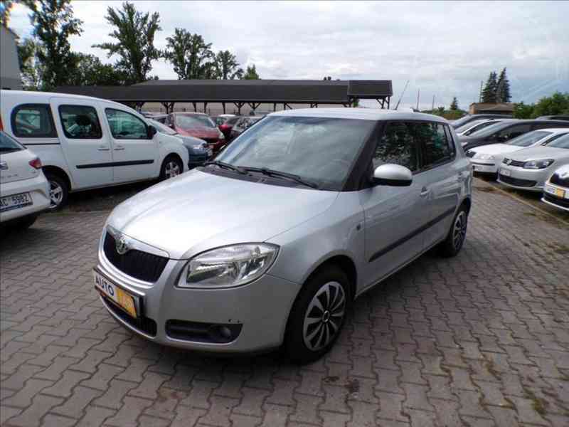 Škoda Fabia 1,6 16V TAŽNÉ ZAŘÍZENÍ - foto 2