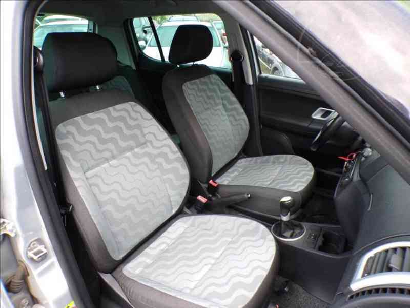 Škoda Fabia 1,6 16V TAŽNÉ ZAŘÍZENÍ - foto 13