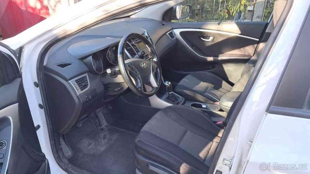 Hyundai i30 Osobni automobil - foto 6