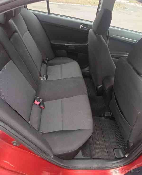 Mitsubishi Lancer 1,8   MIVEC - foto 17