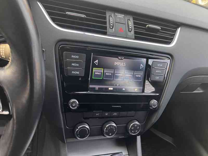 Škoda Octavia 1,5 TSI Ambition-Nutno vidět - foto 9