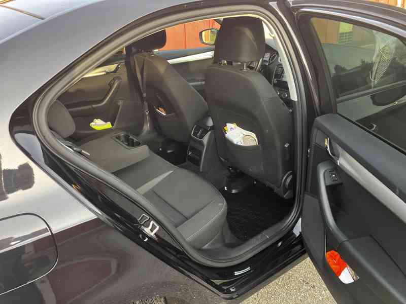 Škoda Octavia 1,5 TSI Ambition-Nutno vidět - foto 17